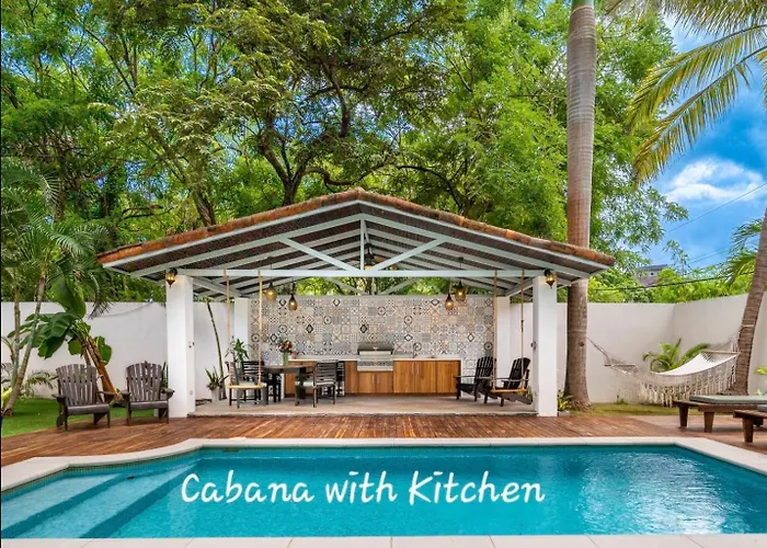 Main 2 Casitas, 5 Br, Pool, Canaba W Grill * Tamarindo