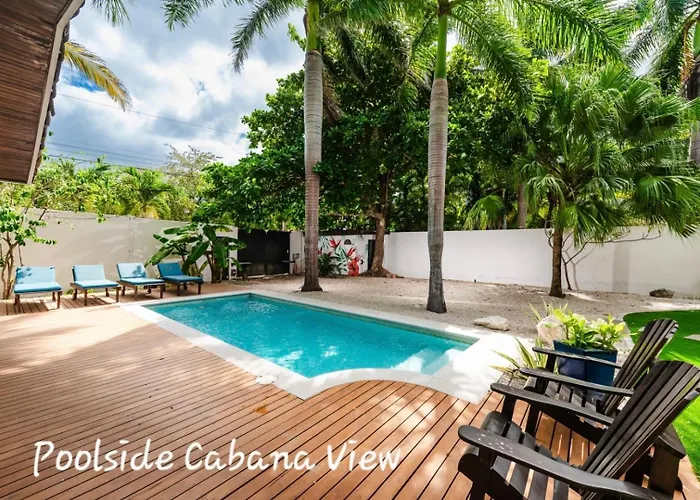 Main 2 Casitas, 5 Br, Pool, Canaba W Grill
