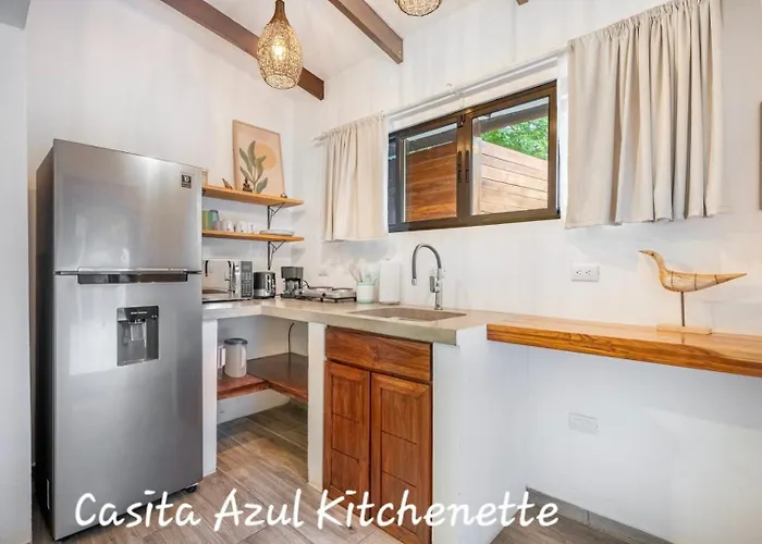Сasa de vacaciones Main 2 Casitas, 5 Br, Pool, Canaba W Grill *