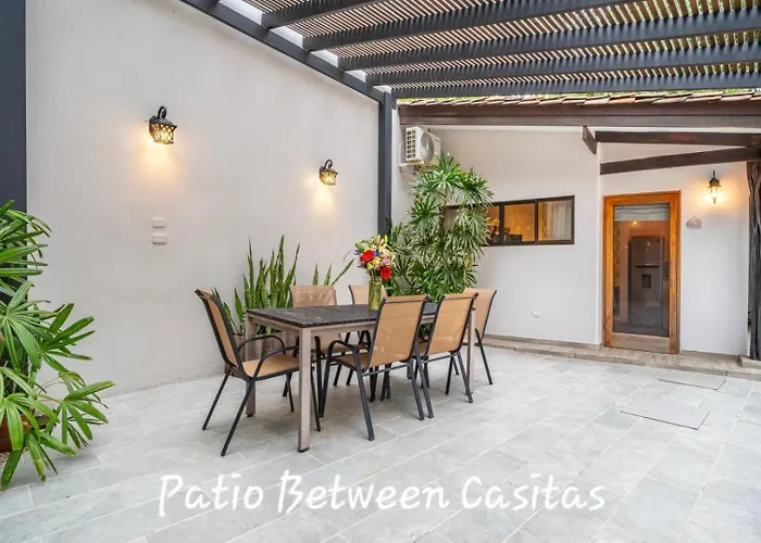 Main 2 Casitas, 5 Br, Pool, Canaba W Grill * Tamarindo