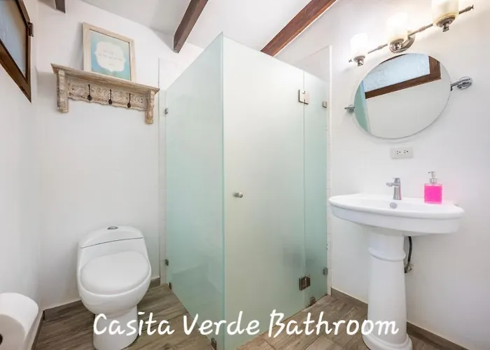 Сasa de vacaciones Main 2 Casitas, 5 Br, Pool, Canaba W Grill Tamarindo